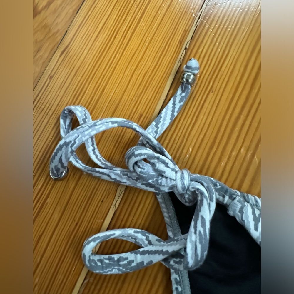 PILYQ Bikini Bottom - Picture 3 of 6